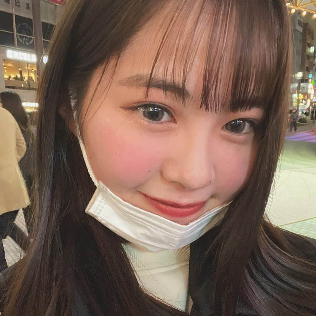 上水口姫香さんのインスタグラム写真 - (上水口姫香Instagram)「先日小顔矯正行ってきたよ〜❤ マスクでも顔隠ししてる😏😂 3月のキャンペーンも沢山あって 学割もやってるから チェックしてみて〜(-´∀`-)🥰 他にもバストアップや、脱毛もやっているから気になる子は見てみてね🥰🥰 @thesame_shibuya  #小顔マッサージ #小顔矯正 #美容 #かわいい #オシャレコーデ #おしゃん #ノーマルカメラ #ノーマル #thesame」3月28日 12時22分 - hime___k