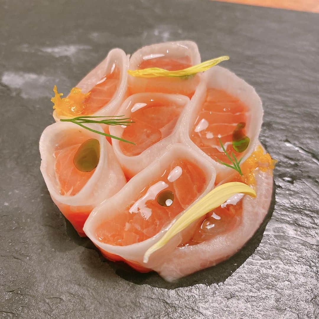 金巻ともこのグルメインスタ