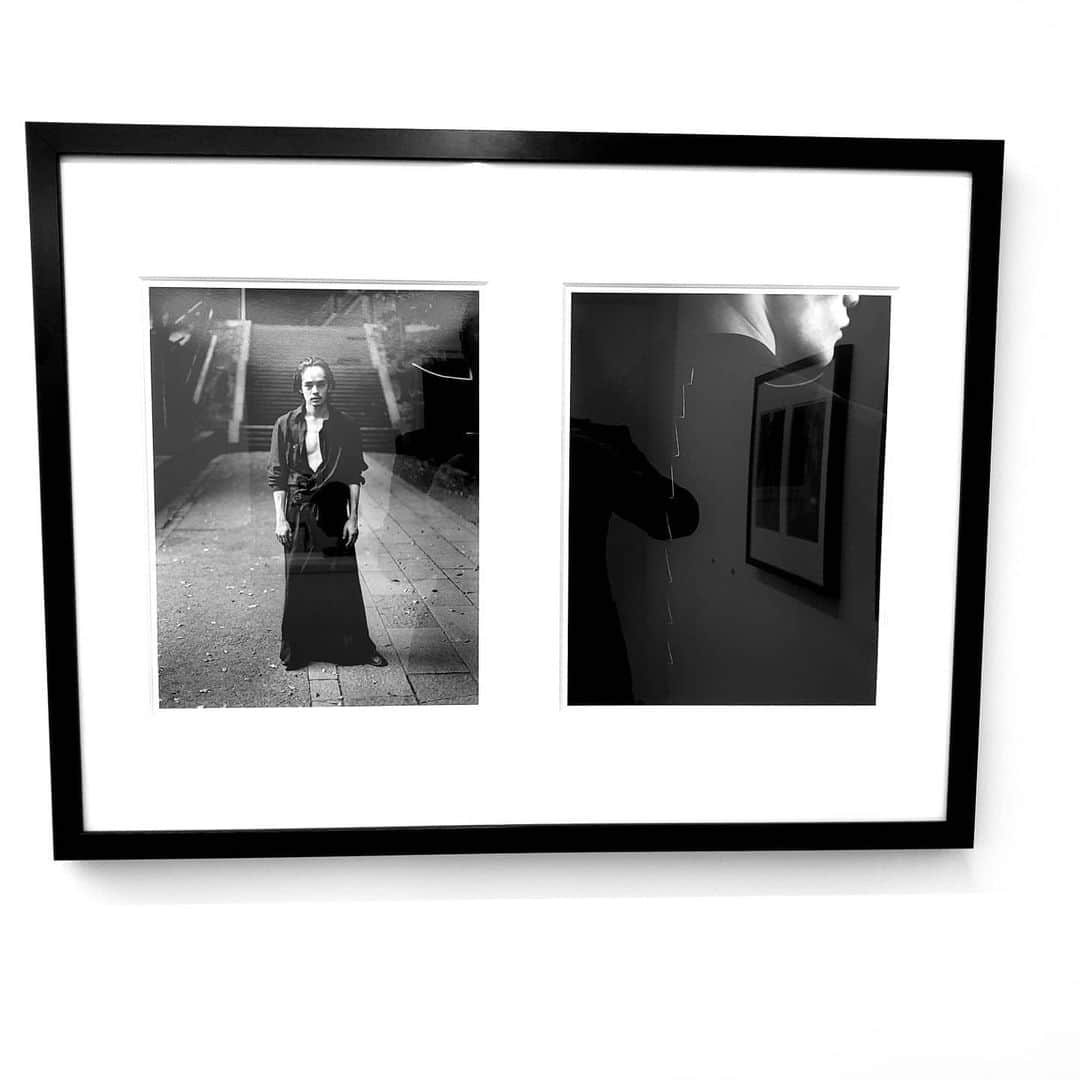 信國太志のインスタグラム：「大好きな写真家Takay @takayofficial がYohji を着た人達を撮った写真展はAkio Nakagawa Galleryで4/28まで。 https://www.akionagasawa.com/jp/」