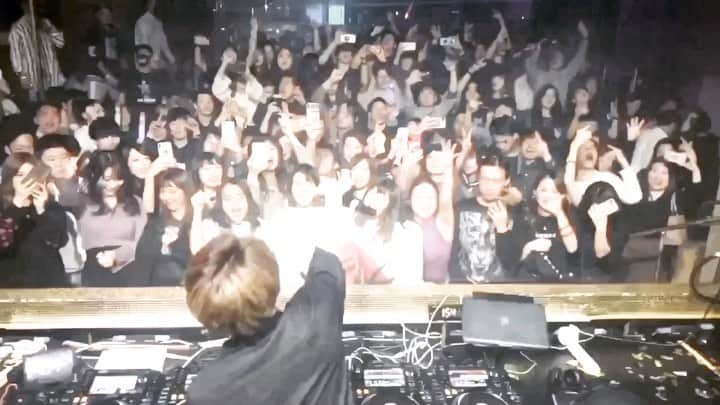 のインスタグラム：「#Throwback "ELE TOKYO LAST DANCE"﻿ ﻿ ♫ KSUKE - No Looking Back Ft. @willjaymusic」