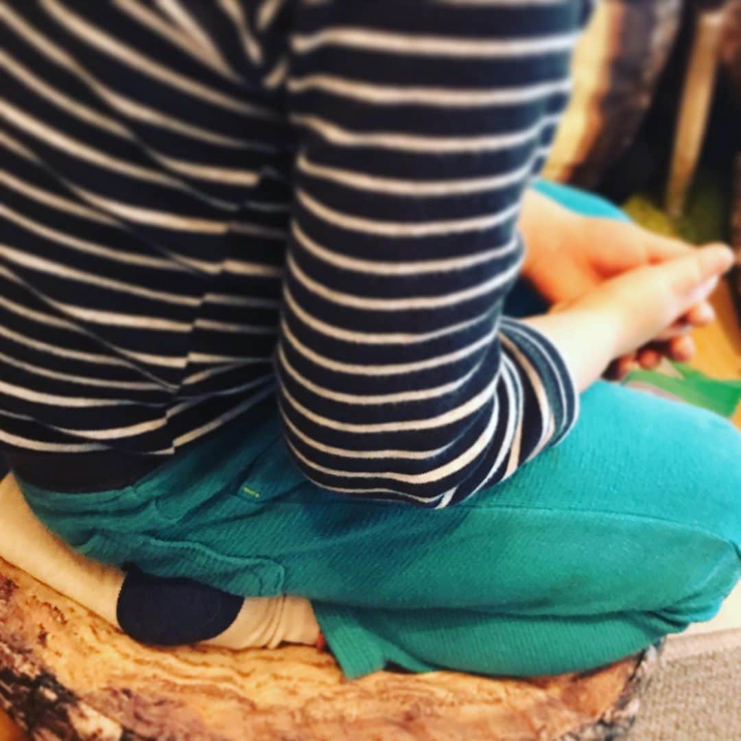 北山陽一さんのインスタグラム写真 - (北山陽一Instagram)「隣で正座している甥。」3月28日 17時37分 - yohk8