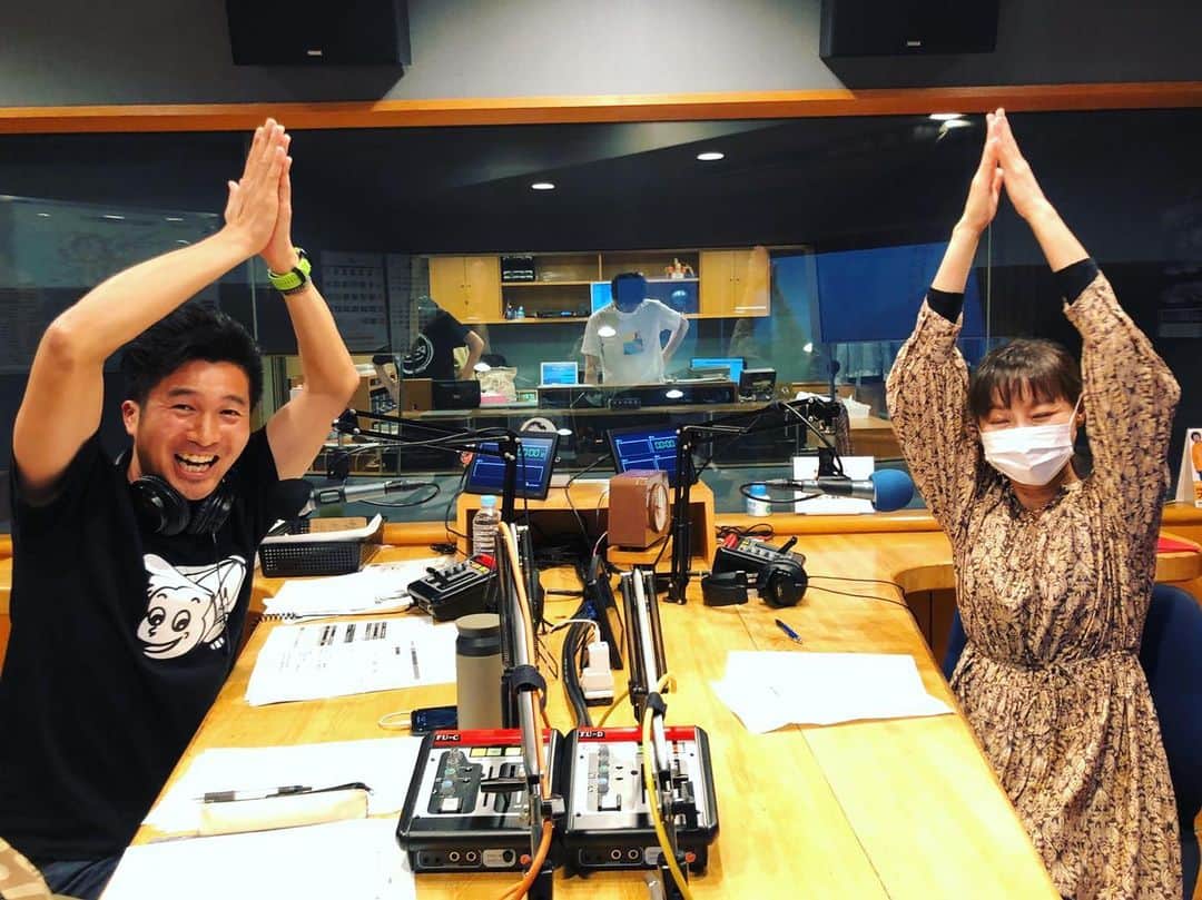 のインスタグラム：「JOG STATIONでは家で出来る トレーニングをご紹介頂きました♪ #fmyokohama  #route847  #jogstation #バーピージャンプ #恐るべし #やっと心拍落ち着いてきた #ワカナズブートキャンプ」