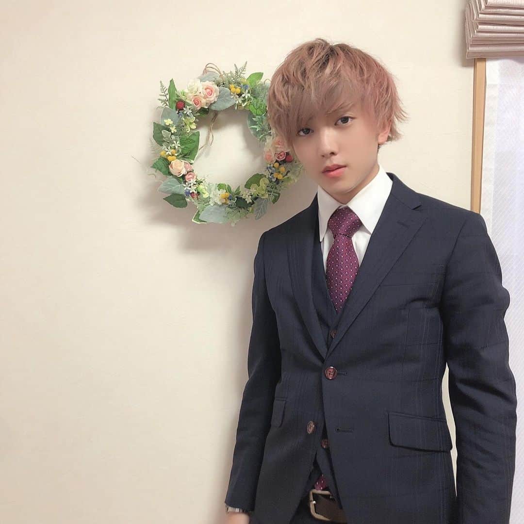 守屋さんのインスタグラム写真 - (守屋Instagram)「スーツを買いました。 え？ホスト？」3月28日 18時01分 - _s.moriya