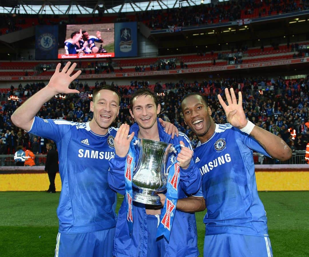 チェルシーFCさんのインスタグラム写真 - (チェルシーFCInstagram)「😀😀😀 @johnterry.26 @franklampard @didierdrogba 🏆#CFCArchive #CFC #Chelsea #FACup」3月28日 18時38分 - chelseafc