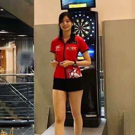 田渕亜季さんのインスタグラム写真 - (田渕亜季Instagram)「、 Japanese darts player Aki Tabuchi 🎯 I will upload my image at random！ . .  #ユニフォーム #target  #axf #ダーツ #darts #田渕亜季  #ユニフォーム女子 #プロダーツ  #AkiTabuchi #targetdarts #teamtarget #ダーツプロ #アクセフベルガード」3月28日 19時32分 - akitabuchi.official