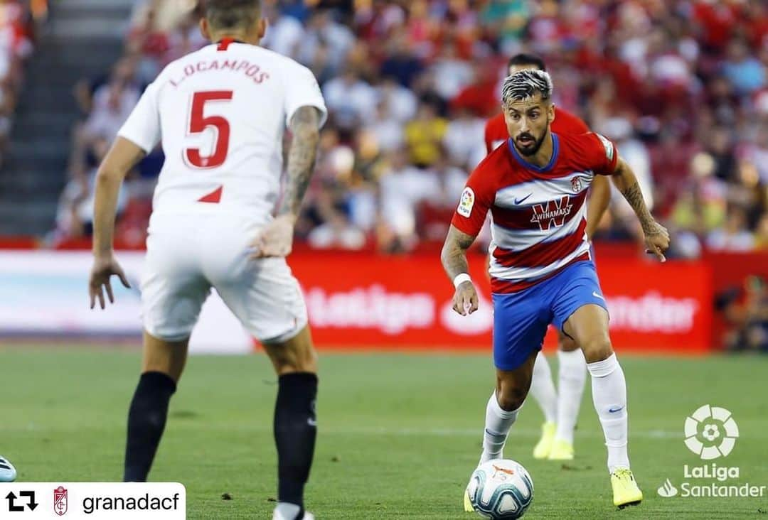 アルバロ・バディージョのインスタグラム：「#repost @granadacf ・・・ @Alvaro_Vadillo⠀ ⠀ 📷 Momentos de #LaLigaSantander. ⠀ ⠀ 📌 Jornada 2 ⚽️ #Granada vs @SevillaFC⠀ ⠀ #EsteVirusLoParamosUnidos」