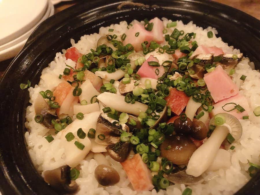 山本夢さんのインスタグラム写真 - (山本夢Instagram)「2月にお友達の誕生日会 した時のやつ。 ご飯がいちいち美味しかったなぁ。。 おばあちゃんなっても こうやって集まってお祝いしましょ。  #cay #南青山 #多国籍料理  #レストラン #foodstagram  #friends #birthday」3月28日 20時50分 - yume_yamamoto_ue