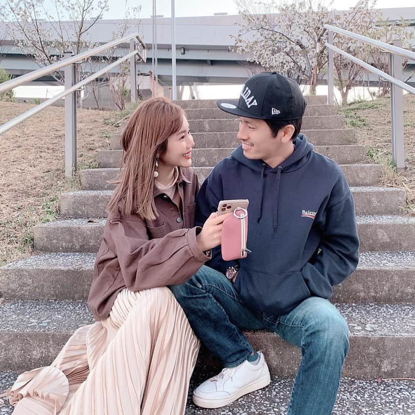 ほしのこさんのインスタグラム写真 - (ほしのこInstagram)「夫婦で使うようになったカレンダー共有アプリ♡ CMでよく見るようになって気になってたら 一足先にDLしてたじゅんたん（笑） 私達は一緒に仕事したり行動を共にすることが多いので 予定を共有できた方がいいなぁと思いDLしたよ！ このあたり予定が空いてるから時間合わせよっか！ って次の家族の楽しみを作ったりしやすくなったかな♡ ぜひ夫婦で使ってみてね!! 。 この写真は先日うーたんが撮ってくれたんだ♡ 本当にカメラセンスがいい♪ 。 #タイムツリーはじめました #Timetree #PR」3月28日 21時53分 - hoshinoko728