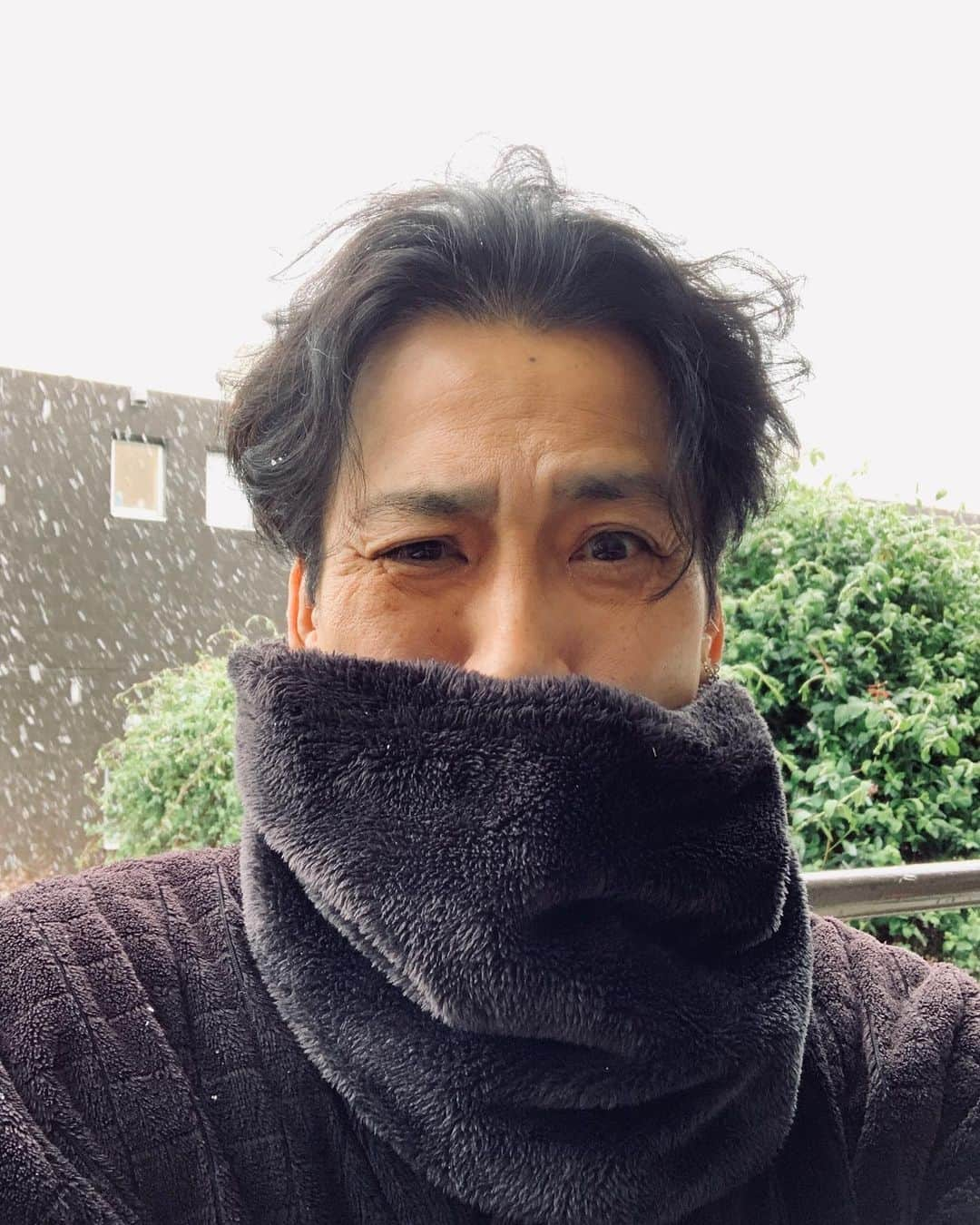 大沢樹生さんのインスタグラム写真 - (大沢樹生Instagram)「おはよう御座います😊 外出自粛にはもってこいの雪☃️❄️❄️ しかしめちゃくちゃな気温差やね〜🥴くれぐれも体調ご自愛下さいまし〜👏👏👏 #おはようございます#大沢樹生#季節外れ#雪#外出#自粛#もってこい」3月29日 8時51分 - osawa_mikio