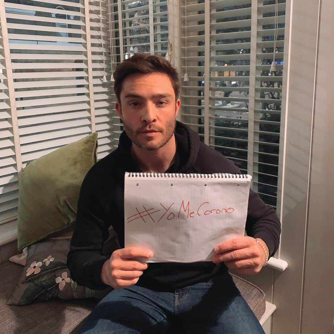 エド・ウェストウィックさんのインスタグラム写真 - (エド・ウェストウィックInstagram)「Join the #YoMeCorono movement and help stop this pandemic! Our scientists work tirelessly to find a cure and now they need our help! It is very simple: Go to www.yomecorono.com to contribute with whatever you can. Then, share your photo with #YoMeCorono hashtag to help spread the word! Your help is vital in this effort to raise funds to stop this pandemic as soon as possible! Thank you!」3月29日 3時48分 - edwestwick