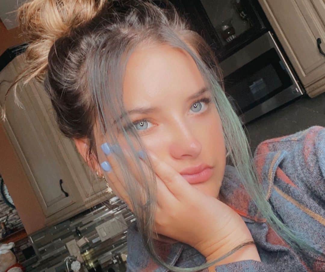 Brooke Marie Hylandのインスタグラム：「Covid19 kick started my mid life crisis— woops」