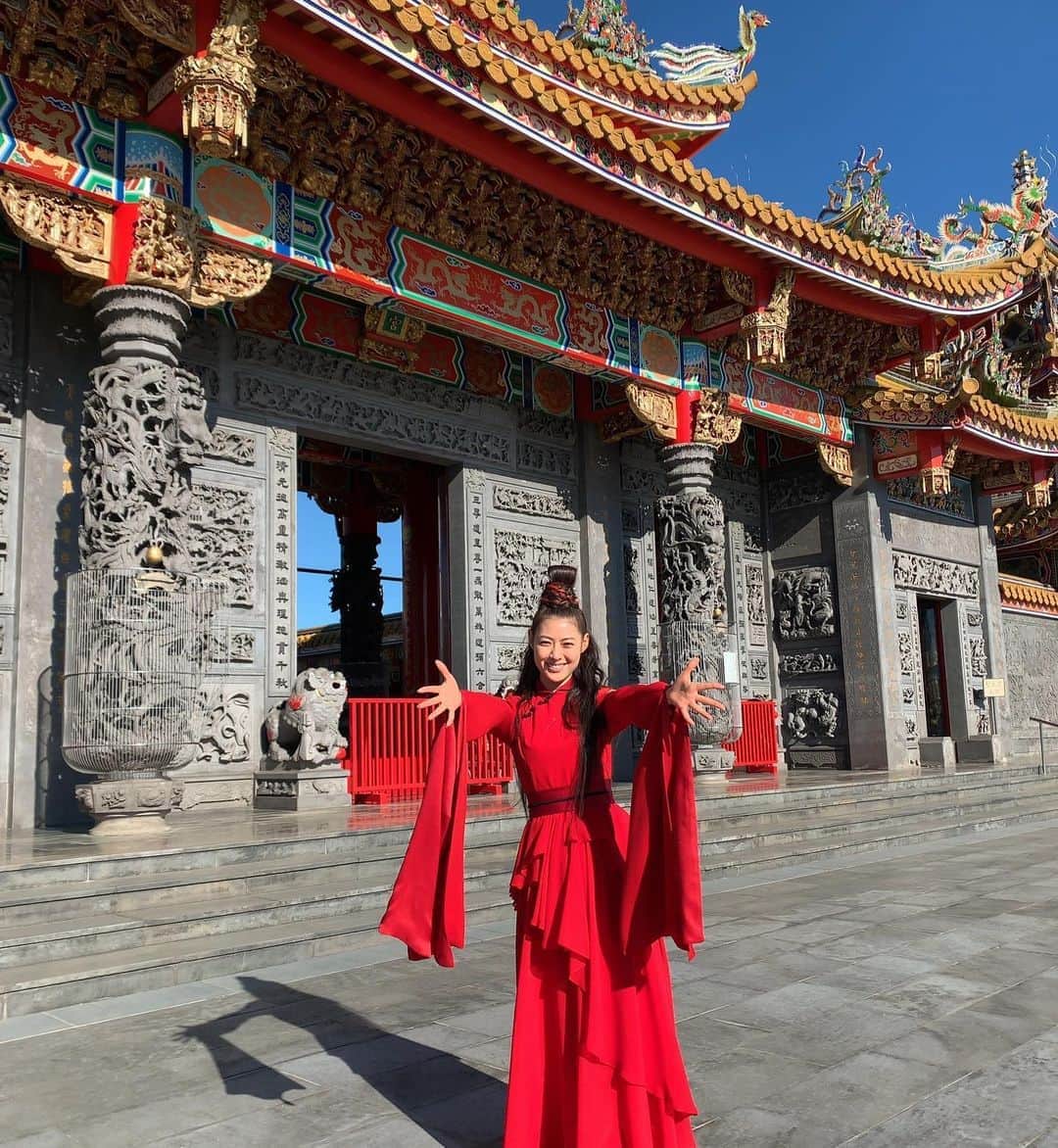 瀧本美織のインスタグラム：「今夜9時〜「金魚姫」お見逃しなく💛  #ドラマ  #nhk  #bsプレミアム  #金魚姫」
