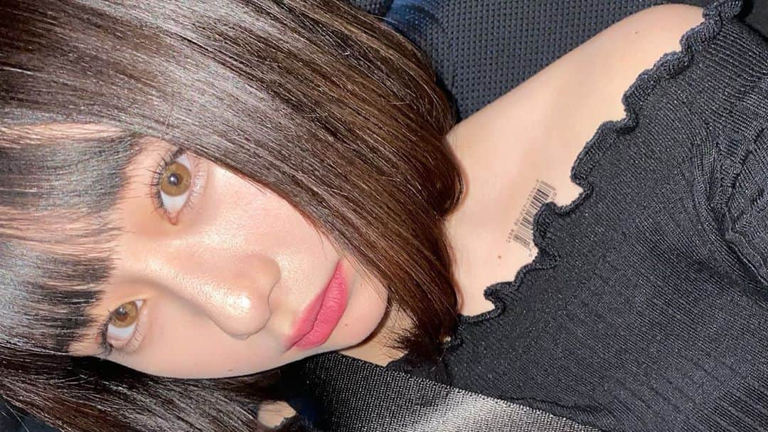 かれんさんのインスタグラム写真 - (かれんInstagram)「それが自分の為だろうが人の為だろうが 頑張る事も 尽くす事も 待つ事も 我慢する事も 努力する事も 限界があるよ 後悔する前に 気づいてあげて〜」3月29日 17時28分 - _karen_0213_