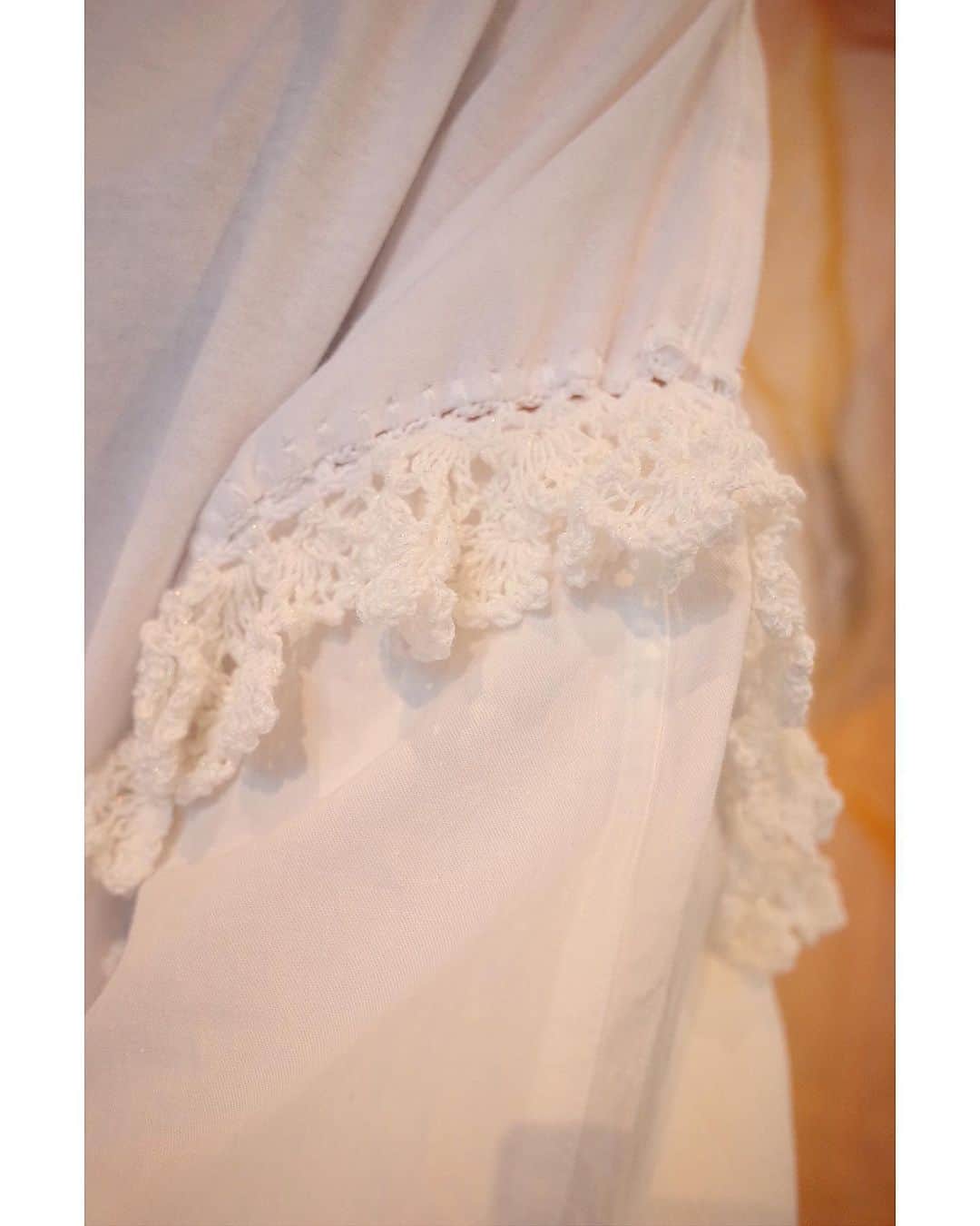 蓮沼千紘さんのインスタグラム写真 - (蓮沼千紘Instagram)「. . an/eddy×endvintage -FLY 2020 ss white collection- . . . # 5〜 # 7 thank you♡  dress ／ shirt dress ／ pants @endvintage  #aneddyflyendvintage  #vintage #knit #white #knitwork #handwork #aneddy #endvintage」3月29日 17時38分 - knitchihiro