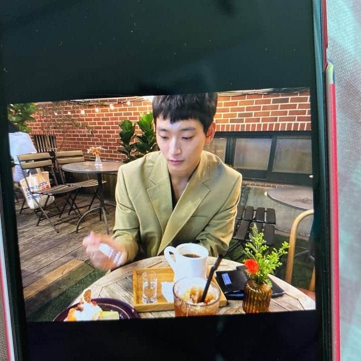 ジヌン さんのインスタグラム写真 - (ジヌン Instagram)「평화롭던 이때☕☕☕☕」3月29日 9時14分 - jinwoon52