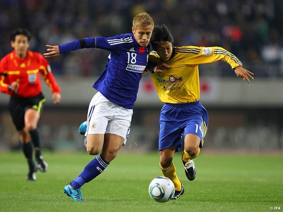 日本サッカー協会さんのインスタグラム写真 - (日本サッカー協会Instagram)「【#OnThisDay】2011.3.29🔙 ・ 東北地方太平洋沖地震復興支援チャリティーマッチ がんばろうニッポン！ #SAMURAIBLUE 2-1 Jリーグ TEAM AS ONE 📍大阪長居スタジアム ⚽遠藤保仁 岡崎慎司 ⚽三浦知良 ・ 東日本大震災の復興支援活動として、JFAとJリーグはチャリティーマッチを開催。#ザッケローニ #ストイコビッチ がそれぞれの監督を務めた。試合では当時44歳の#三浦知良 が見事にゴールを決めた。 ・ Jリーグ TEAM AS ONE GK #楢崎正剛 #川口能活 DF #茂庭照幸 #田中マルクス闘莉王 #新井場徹 #小宮山尊信 #中澤佑二 MF #駒野友一 #関口訓充 #梁勇基 #中村憲剛 #小野伸二 #中村俊輔 #小笠原満男 FW #佐藤寿人 #三浦知良 #大久保嘉人 #平井将生 #ハーフナーマイク #原口元気 ・ #jfa #Jleague #daihyo」3月29日 9時36分 - japanfootballassociation