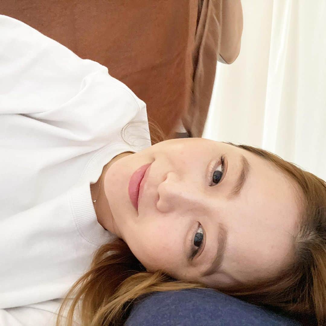 のインスタグラム：「本日も10時よりオープン🎶 金田店(📞0986-36-5596)は今からの時間予約🆗 本店(📞0986-58-7660) は11時より空きありますのでまずはお問い合わせください😌 お待ちしてます😊 ・ スタッフのマスク着用、除菌など徹底してますので、なるべくマスクの着用をしてご来店くださいませ。 個室で安心して施術受けることができます☺️ ・ お待ちしております🎶 ・ 本店(📞0986-58-7660) 金田店(📞0986-36-5596)」