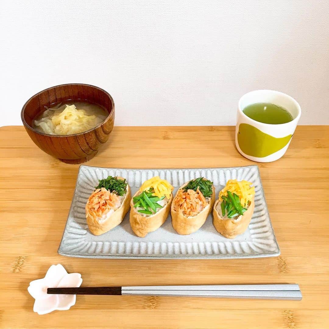 内田絢子さんのインスタグラム写真 - (内田絢子Instagram)「モーニング・コレクション！今月は『お家で手作りモーニング』、季節を感じながら、朝から簡単に作れるメニューをご紹介しました。  お家にいる時間も長い毎日、いつもより、朝食をゆっくり作ったり、食べたり、そんな時間も大切にしていけたら、ですね。  春爛漫ミモザサラダ ほうれん草とトマトのパンココット 春色いなり寿司 新玉ねぎの丸ごとスープ  リスナーの皆さんから、家族が喜んでくれましたー！とか、こんなアレンジしたよー！など、メッセージもいただいて、とても嬉しかったです。  朝ごはんをしっかり食べて、免疫力アップ！レシピはFM802 BRIGHT MORNINGダイアリーを見てね。  #モーニングコレクション #モニコレ #ミモザサラダ  #いなり寿司 #パンココット #新玉ねぎの丸ごとスープ #fm802 #brightmorning #金曜朝7時半からコーナーお届けしてます #お家ごはん #おうち時間 #stayhome」3月29日 11時19分 - uccijun