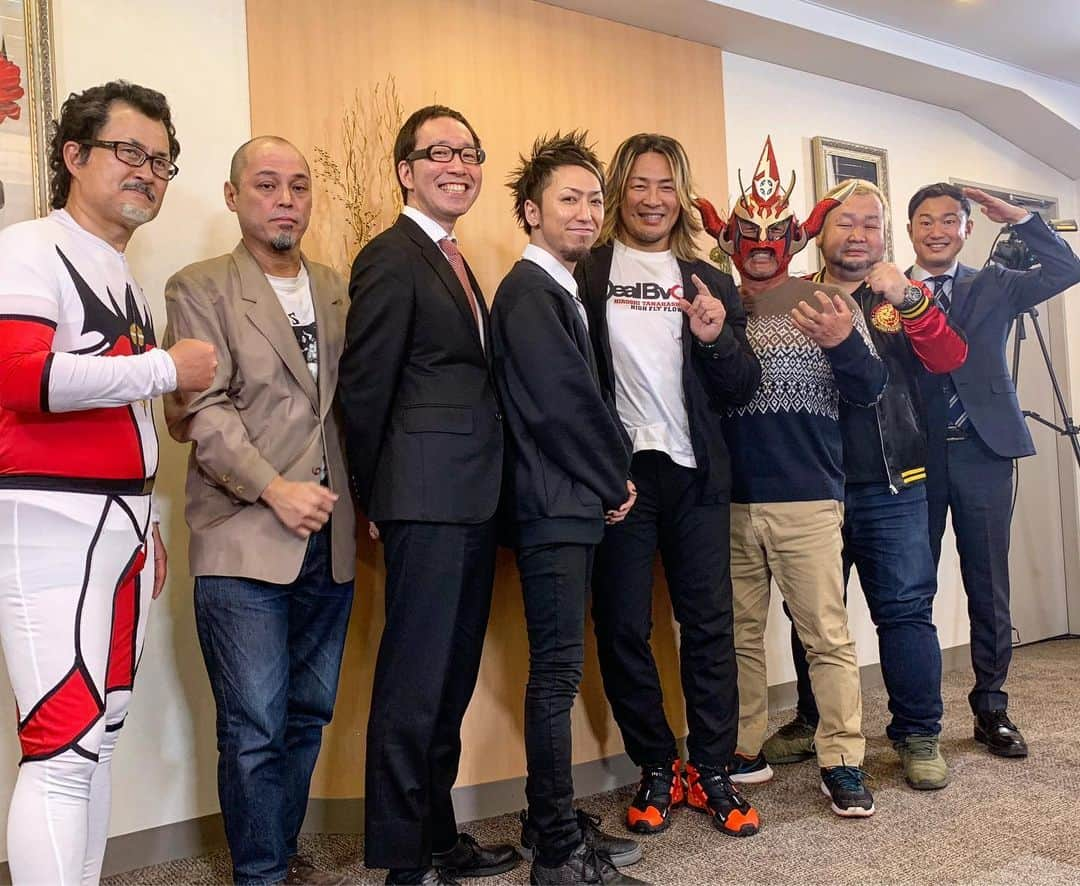 新日本プロレスさんのインスタグラム写真 - (新日本プロレスInstagram)「【みなさん、ご視聴ありがとうございました！】 『棚橋弘至 緊急提言〜後世に語り継ぎたい激闘列伝〜』 #新日本プロレスワールド のタイムシフト配信でもお楽しみください！ ☆視聴＆登録は @njpwworld_official  #NJPWTogether #njpwworld #njpw」3月29日 12時31分 - njpw1972