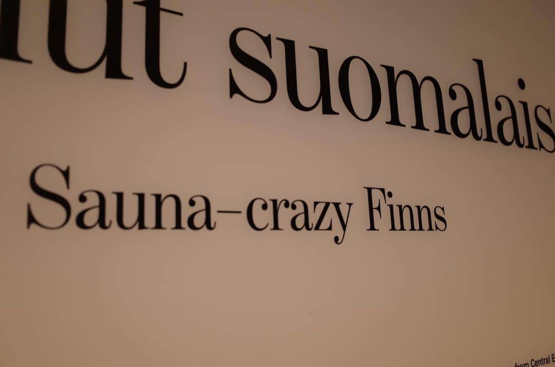 清水みさとさんのインスタグラム写真 - (清水みさとInstagram)「どんどん更新していきまーす カメラロールに埋もれてる写真がたくさん。  2行目右👆 (sauna crazy) 撮らなきゃとおもいました。  ヘルシンキ国立博物館には、 子供たちが学校で作った柄杓がずらり。  #フィンランド #ふしぎ発見 #ヘルシンキ #ヘルシンキ国立博物館」3月29日 18時24分 - misatoshimizu35