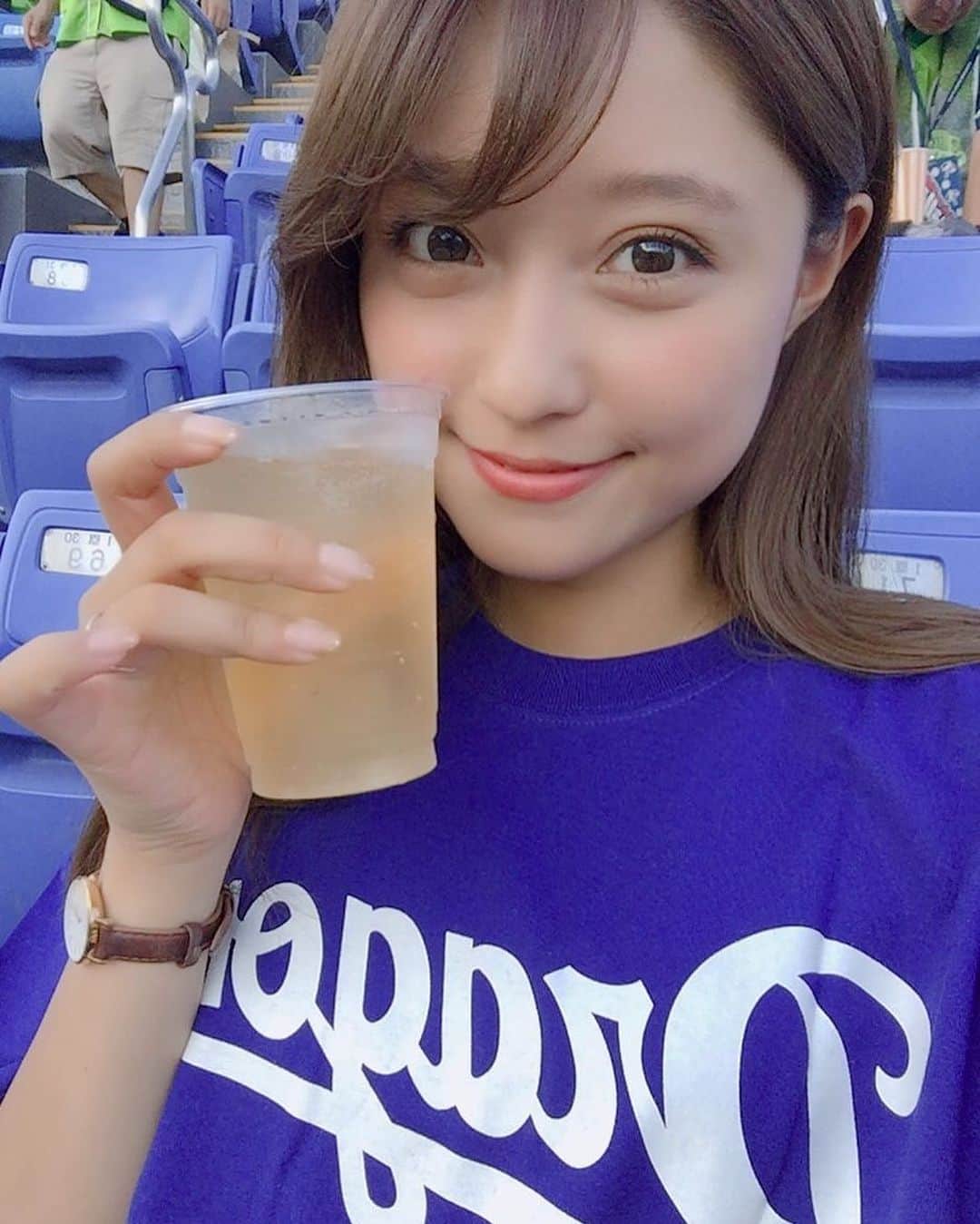 美女美容事情さんのインスタグラム写真 - (美女美容事情Instagram)「《イイ顔してる〜ぅ🤩🍻💓》⁣⠀⁠⠀ *⁣⠀⁠⠀ リポストを使って、素敵な写真📷✨を投稿されてる方を紹介させて頂く⠀⠀⠀⁣⠀⁠⠀ 【💄美女美容事情💅】のコーナーです✨⁣⠀⁠⠀ *⠀⠀⠀⠀⠀⠀⁣⠀⁠⠀ いいねやコメント、フォローして応援してね❤︎🥰🎶⁣⠀⁠⠀ *⠀⠀⠀⠀⠀⠀⁣⠀⁠⠀ 今回ご紹介させて頂きますのは❤︎⁣⠀⁠⠀ 堤ゆきみさん< @yukimi_tsutsumi >の素敵なお写真📸⁣⠀⁠⠀ *⁣⠀⁠⠀ ⁣美味しそうにお酒を飲む堤ゆきみさん🍺😋可愛いすぎます‼️‼️球場の雰囲気で飲むのはいつもと違ってとっても楽しいですよね🎵✨⁠⠀ *⠀⁣⠀⁠⠀ 堤ゆきみさんのアカウントには他にも素晴らしい投稿が沢山ありますので是非覗いてみて💁‍♀️💙⁣⠀⁠⠀ *⠀⁣⠀⁠⠀ 堤ゆきみさん< @yukimi_tsutsumi >⠀⁠⠀ 素敵な投稿ありがとうございました☺️📸✨⠀⠀⠀⠀⠀⠀⠀⁣⠀⁠⠀ △▼△▼△▼△▼△▼△▼△▼△▼△▼⠀⠀⠀⠀⠀⠀⠀⠀⠀⠀⠀⠀⠀⠀⠀⠀⠀⠀⠀⠀⠀⠀⠀⠀⠀⠀⠀⠀⠀⠀⠀⠀⁣⠀⁠⠀ ❤🧡💛「美女美容事情」💚💙💜⠀⠀⠀⠀⠀⠀⠀⠀⠀⠀⠀⠀⠀⠀⁣⠀⁠⠀ 👇掲載ご希望の方は👇⠀⠀⠀⠀⠀⠀⠀⠀⠀⠀⠀⠀⠀⠀⠀⁣⠀⁠⠀ @b_b_j.jタグ付けと🖤 # ビジョビ⠀🖤⠀⠀⠀⠀⠀⠀⠀⠀⠀⠀⠀⠀⠀⠀⁣⠀⁠⠀ をタグ付けお願いします✨⠀⠀⠀⠀⠀⠀⠀⠀⠀⠀⠀⠀⠀⠀⠀⁣⠀⁠⠀ ――――――――――――――――⠀⠀⠀⠀⠀⠀⠀⠀⠀⠀⠀⠀⠀⠀⠀⠀⠀⠀⠀⠀⠀⠀⁣⠀⁠⠀ ～姉妹アカウントのご紹介～⠀⠀⠀⠀⠀⠀⠀⠀⠀⠀⠀⠀⠀⠀⠀⠀⠀⠀⠀⠀⠀⠀⠀⠀⠀⠀⁣⠀⁠⠀ ◇美容情報を紹介している«美女美容事情～Beauty～»⠀⠀⠀⠀⠀⠀⠀⠀⠀⠀⠀⠀⠀⠀⠀⠀⠀⠀⠀⠀⠀⠀⠀⠀⠀⁣⠀⁠⠀ ( @b_b_j.j_b )⠀⠀⠀⠀⠀⠀⠀⠀⠀⠀⠀⠀⠀⠀⠀⠀⠀⠀⠀⠀⠀⠀⠀⠀⠀⠀⁣⠀⁠⠀ ◇美しい旅スポット紹介をしている«美 spot»⠀⠀⠀⠀⠀⠀⠀⠀⠀⠀⠀⠀⠀⠀⠀⠀⠀⠀⠀⠀⠀⠀⠀⠀⁣⠀⁠⠀ ( @b__spo )⠀⁣⠀⁠⠀ ⠀⠀⠀⠀⠀⠀⠀⠀⠀⠀⠀⠀⠀⠀⠀⠀⠀⠀⠀⠀⁣⠀⁠⠀ よかったらこちらも覗いてみてね✨⁣⠀⁠⠀ ――――――――――――――――⠀⠀⁣⠀⁠⠀ #野球観戦#野球女子⁠⠀ #カメラ女子  #カメラ女子部 ⠀⠀⠀⠀⠀⁠⠀ #美意識 #aloha ⠀⠀⁠⠀ #美肌 #美尻⠀⠀⠀⠀⠀⠀⠀⠀⠀⠀⠀⁠⠀ #プロ野球⠀⁠⠀ #可愛い #楽しい ⠀⠀⠀⠀⁠⠀ #キュート #大人女子 ⠀⠀⠀⁠⠀ #大人可愛い ⠀⁠⠀ #美人⠀⠀⠀#笑顔⠀⁠⠀ #美女 #インスタ映え ⠀⠀⠀⠀⁠⠀ #ふわふわ #女子カメラ ⠀⠀⠀⁠⠀ #女子カメラフォト部 ⠀⁠⠀ #美活 ⠀#カジュアルコーデ ⠀⠀⠀⠀⠀⁠⠀ #くびれ #美肌⠀⠀」3月29日 13時29分 - b_b_j.j