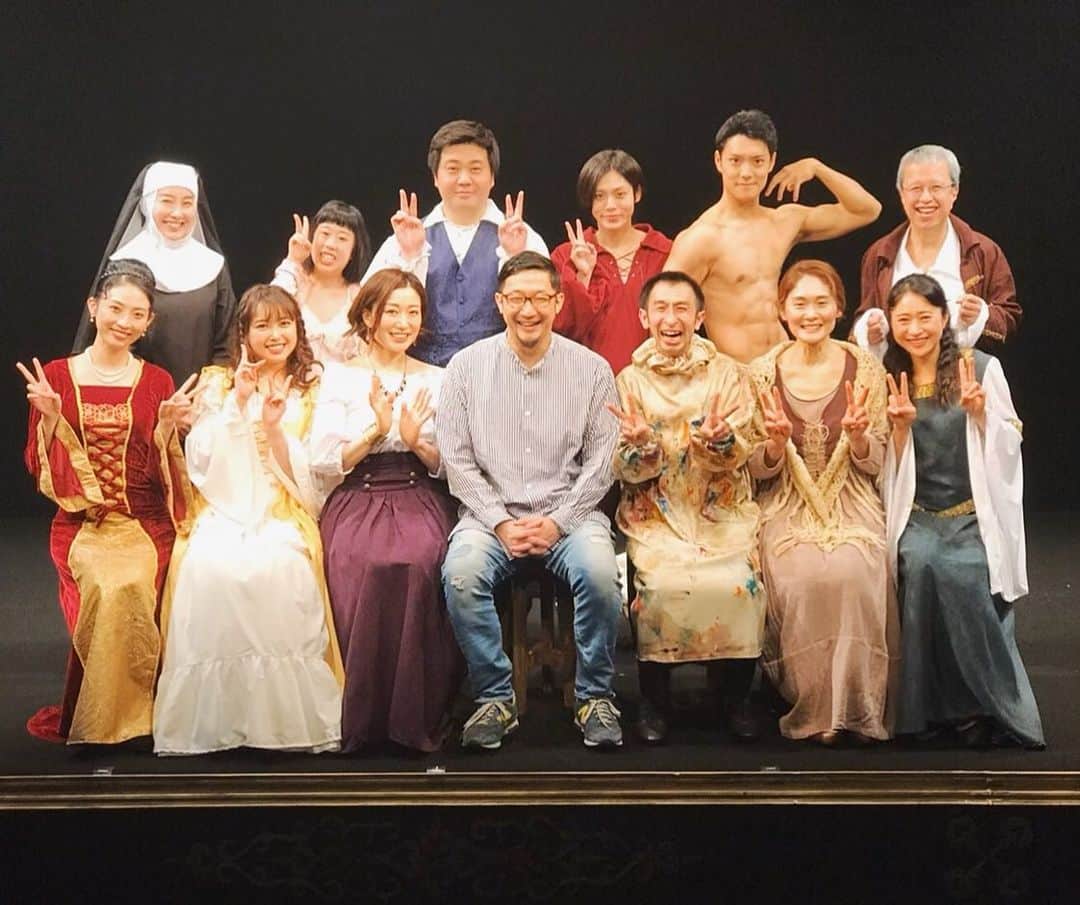 福田ゆみさんのインスタグラム写真 - (福田ゆみInstagram)「本当だったら千秋楽を迎えていた今日。 劇場に足を運んでくださった皆様。 応援してくださった皆様。 ありがとうございます。 上演できた事に感謝します。 　#東京マハロ  #彼の名はレオナルド  #矢島弘一  #福田ユミ」3月29日 13時30分 - yumifukuda0511