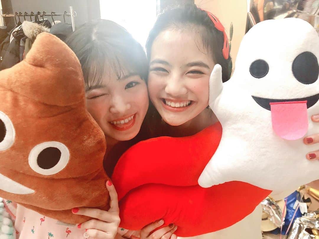 ニコ☆プチのインスタグラム：「💗❤️🧡💛💚💙💜 懐かしシリーズ🌷 いつのやつか…わかる??🤫 #関谷瑠紀  #丸山真亜弥  #石山えこ  #川本結月  #松本麗世  #中山あやか  #入江美沙希  #美月  #井口虹姫  #高比良由菜  #近藤藍月」