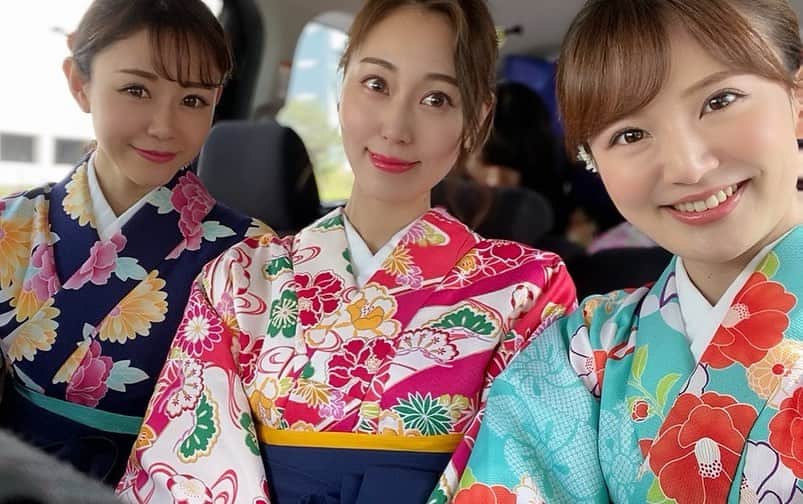 那津あやこのインスタグラム：「﻿ 2019年 jms garagegirls❤️﻿ ﻿ 3人揃っての卒業となりました✨﻿ ﻿ ggでRQデビューをすることができて本当に幸せでした☺️💕﻿ ﻿ また3人で集まりたい‼️✨﻿ ﻿ ﻿ ﻿ #那津あやこ #加藤遥香 #寺地みのり #あやや #supergt #rq #racequeen #model #talent #actor #モデル #タレント #女子アナ #袴 #着物 #浴衣 #卒業 #photography #photo #kimono #yukata #instagram #japanese #beauty #body #instagood #cute #girl #japanesegirl #followｍe﻿」