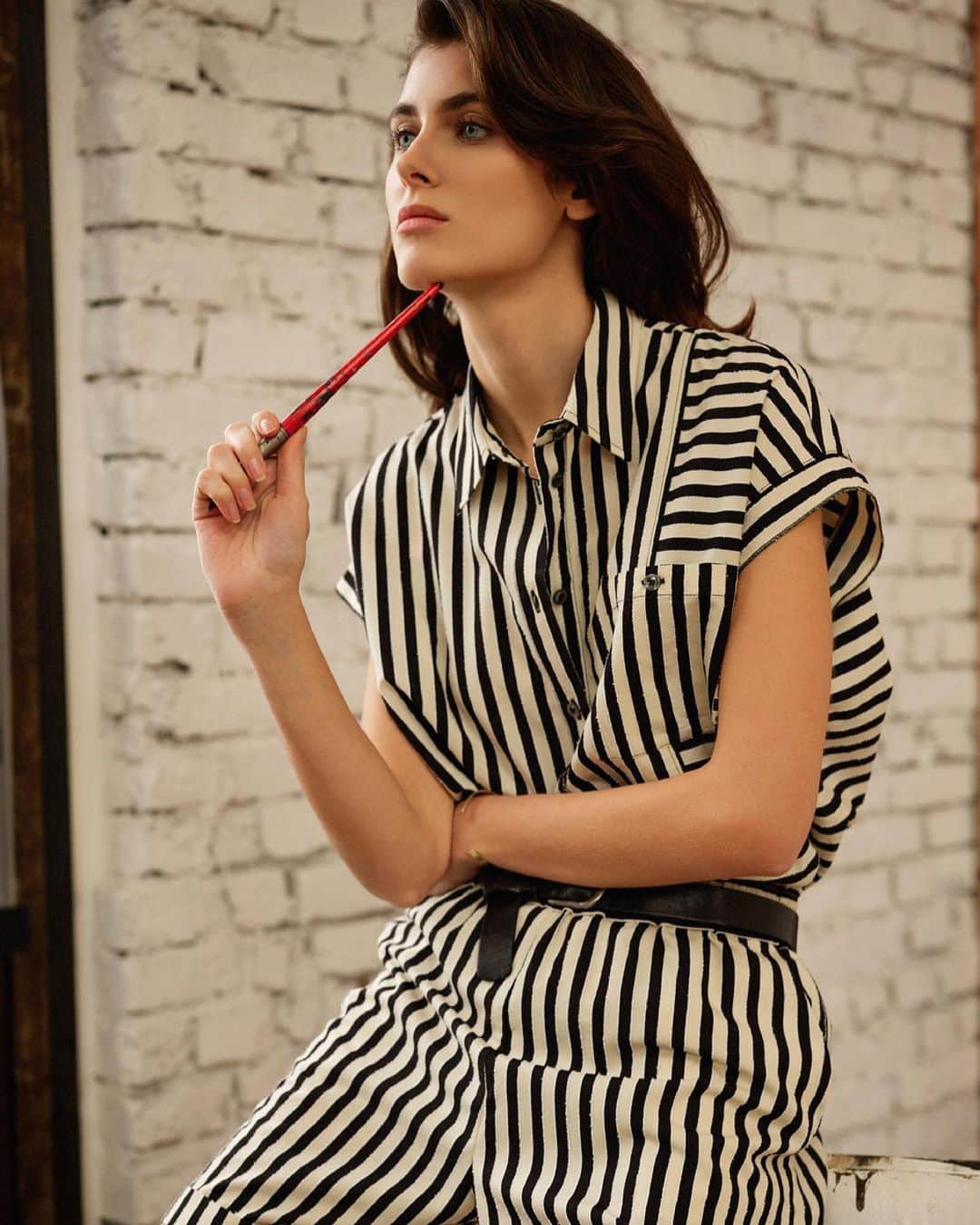 のインスタグラム：「Show your elegance wearing this Black&White overall. #NewYorkIndustrie #SpringSummer2020 #NYI #EffortlessStyle」