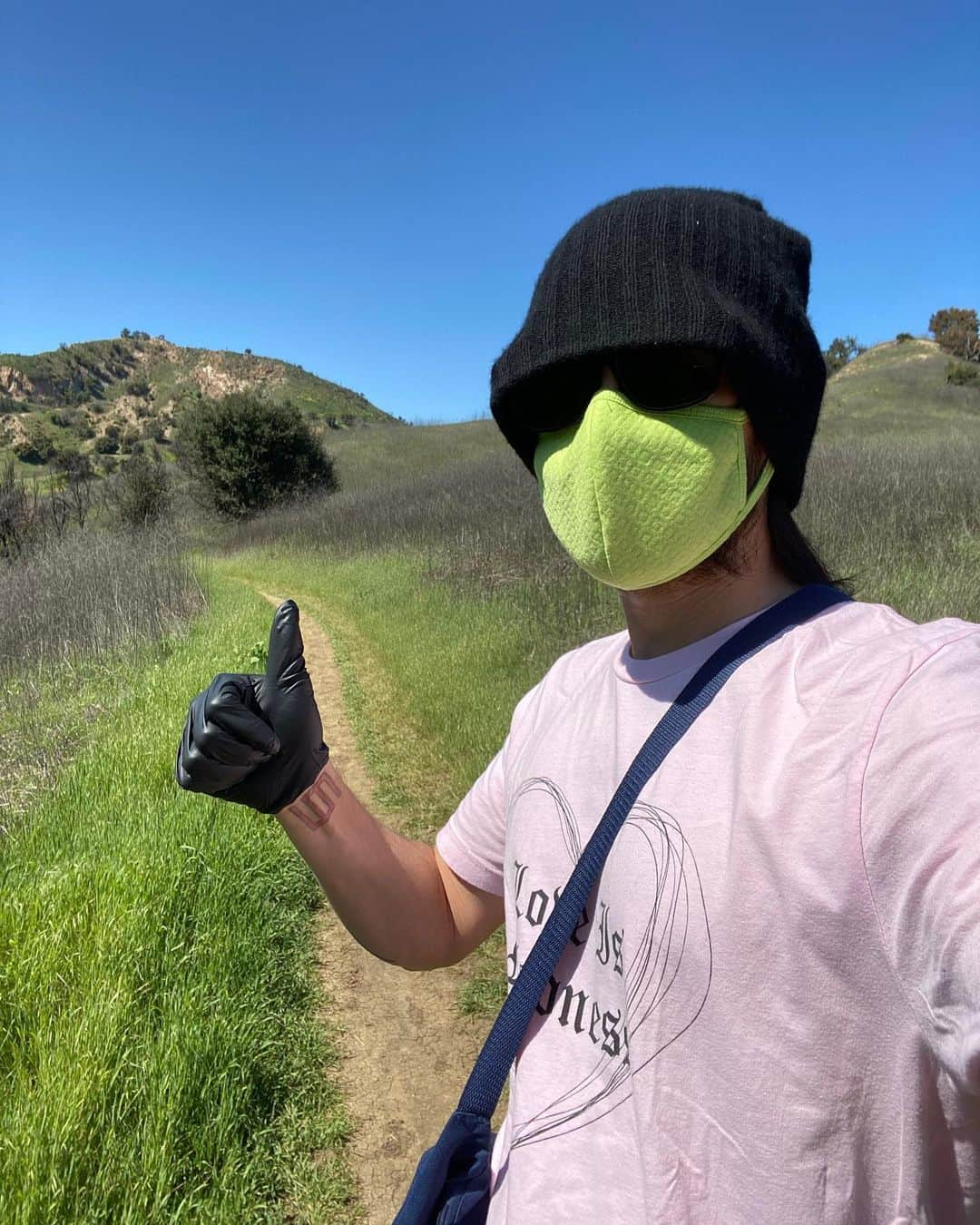 ジャレッド・レトさんのインスタグラム写真 - (ジャレッド・レトInstagram)「Hope everyone is staying safe and healthy 😷」3月30日 3時27分 - jaredleto