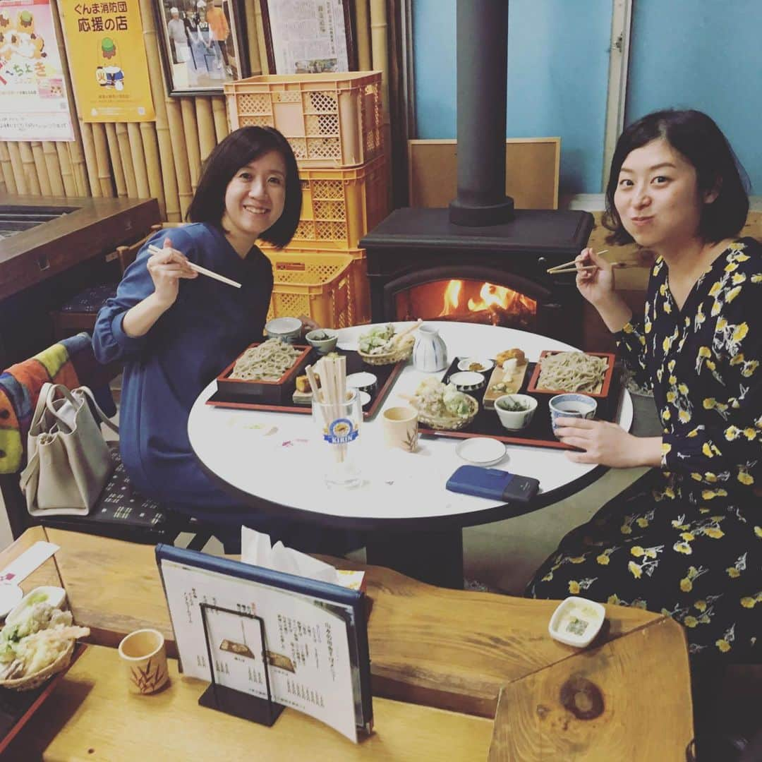 三隅有里子さんのインスタグラム写真 - (三隅有里子Instagram)「* 春は出会いと別れの季節です。 いつも一緒に遊んでいた後輩女子が（他社ですが）前橋を離れ、新年度から新しい土地でキャスターをします。「三隅さんとはまた絶対会うから、ちょっと寂しいけど、寂しくない」という言葉を残し、群馬を去っていきました。 天真爛漫で朗らかで、仕事に前向きで、会うといつも元気をもらっていました。 仕事の悩みを話すといつも自分の事のように真剣に考えてくれて、一緒に怒ってくれて。私には姉も妹もいませんが、妹がいたらこんな感じだったのかなーと思います☺️ 同業者で接点があるようでなかった私たちを繋いでくれた方にも、心から感謝したいです。 また新しい土地でも彼女に良い出会いがたくさんありますように✨そして新型コロナウイルスの問題が早く収束して自由に行き来が出来るようになりますように…  #後輩女子 #天真爛漫 #朗らか #いつも前向き #親友 #妹 #春 #出会い #別れ #卒業旅行 #女子旅 #群馬 #gunma  #群馬テレビ #群テレ #gtv #アナウンサー  #局アナ #局アナの仕事 #地方局で働くということ #新型コロナに負けない」3月29日 18時50分 - misumi_gtv