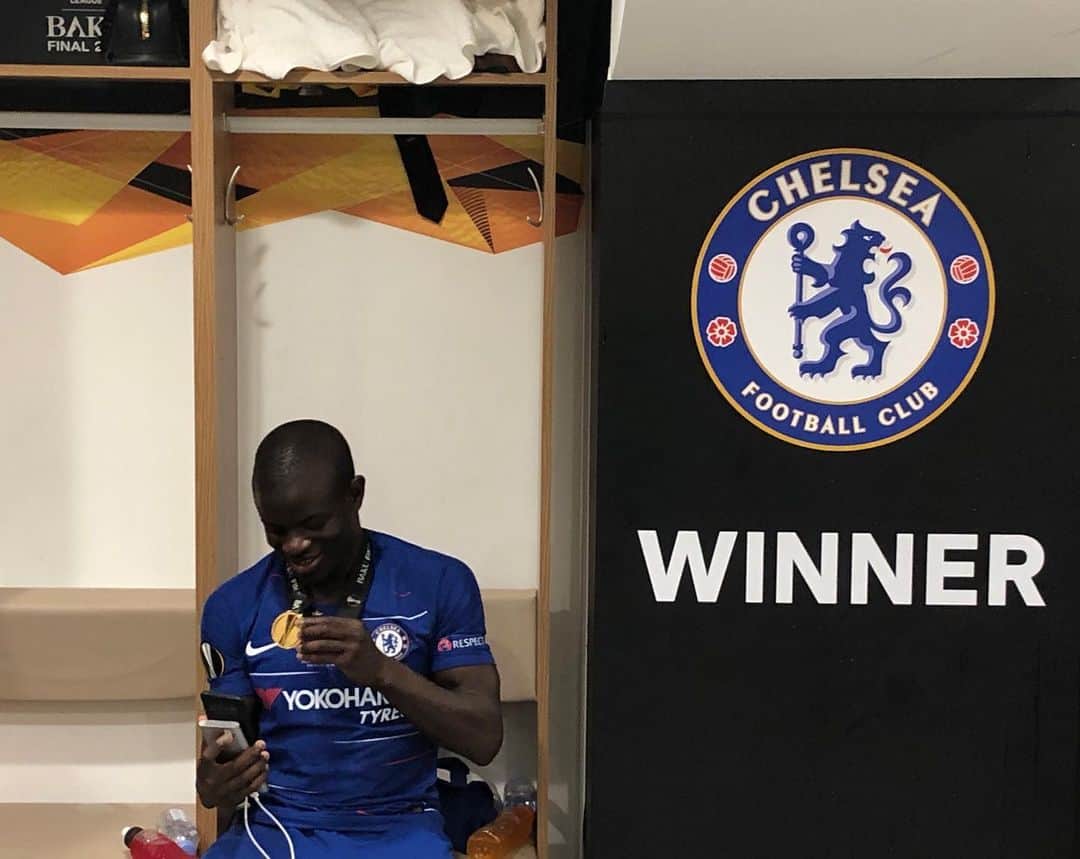 チェルシーFCさんのインスタグラム写真 - (チェルシーFCInstagram)「If there’s one word to describe @nglkante... 🥇 #CFC #Chelsea」3月29日 18時55分 - chelseafc