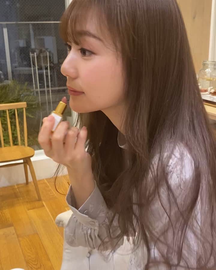 のインスタグラム：「マスクしてても リップメイクはやめられな〜い💄」