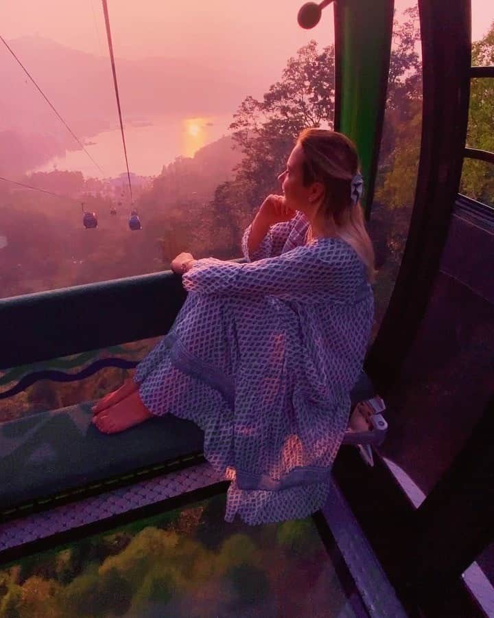 9GAGさんのインスタグラム写真 - (9GAGInstagram)「This is where we'll visit after all of this is over 😤😍 In the meantime, #stayhome. Follow @voyaged to travel virtually! | By @hobopeeba - #9gag #voyaged #travel #taiwan」3月29日 19時52分 - 9gag