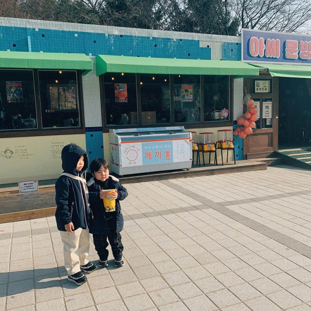 ホン・ヨンギさんのインスタグラム写真 - (ホン・ヨンギInstagram)「한국민속촌 빠돌이  이재원군 덕분에 한달에 한번 출석,,✨ 오늘도 수고했다 영기야..😭」3月29日 20時18分 - kisy0729