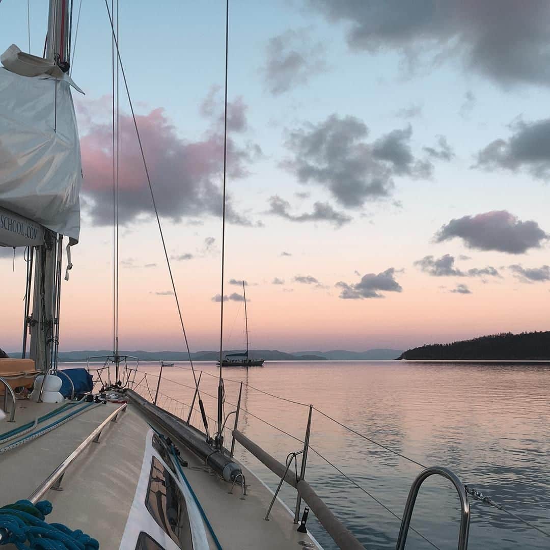 PAUL HEWITTさんのインスタグラム写真 - (PAUL HEWITTInstagram)「Man cannot discover new oceans unless he has the courage to lose sight of the shore. ⛵️⚓️ #mood #getAnchored #paulhewitt __ #sailing #sky #heaven #boat #ship #sailor #ocean #coast #cliff #watersport #wind #photography #beautyofnature #oceanlove #naturelove」3月29日 21時00分 - paul_hewitt