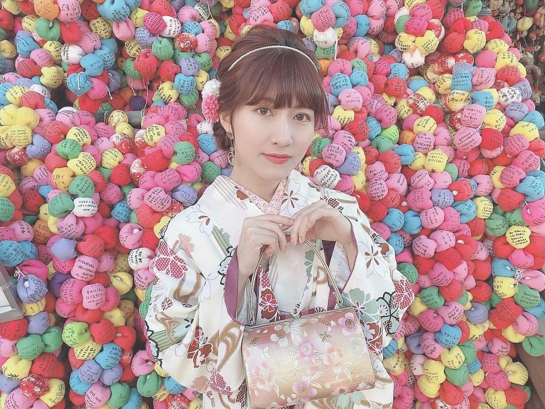 秋波愛さんのインスタグラム写真 - (秋波愛Instagram)「✿.* . . . からふる〜～❤️🧡💛💚💙💜 . . . #八坂庚申堂 #京都 #京都旅行  #京都観光 #庚申堂 #着物女子  #着物ヘア #着物 #京都巡り  #kokyo #shrine #kimono #trip  #travelgram #japanesegirl  #japan #travel #followｍe  #あいちん #秋波愛 🐇🎀」3月29日 21時31分 - akinamiai