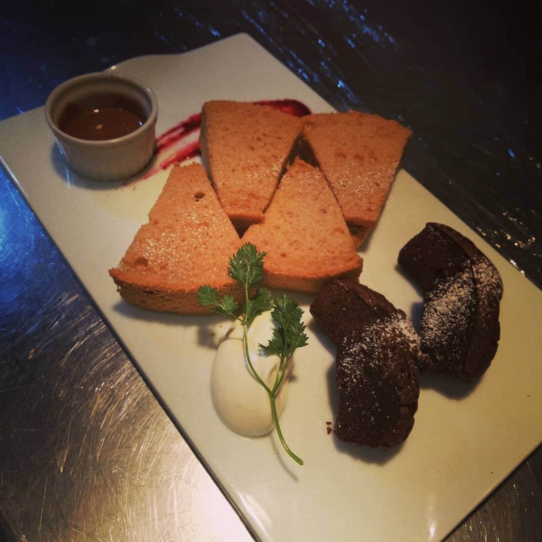 sdiningのグルメインスタ