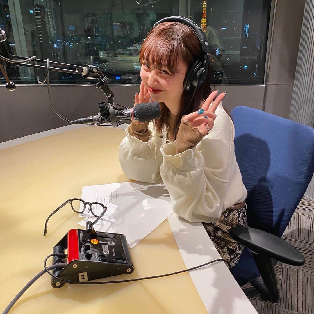 竹内ほのかさんのインスタグラム写真 - (竹内ほのかInstagram)「4月4日スタートのZIP-FM新番組 「CULTURE RADIO via TOKYO」の ナビゲーターをやらせていただくことになりました！  東京J-WAVEのスタジオから ZIPエリアめがけて生放送の番組です！ ずっとやりたかったラジオdj聴いて頂けたら嬉しいです💁‍♂️💕 頑張ります！ ≪番組詳細≫ ・ZIP-FM 「CULTURE RADIO via TOKYO」 ・毎週土曜　19:00〜 ⚠️東海エリア以外のエリアの方は radiko アプリのプレミアム会員で聴けます！  #CRVT778 #zipfm」3月29日 22時21分 - pochandaa