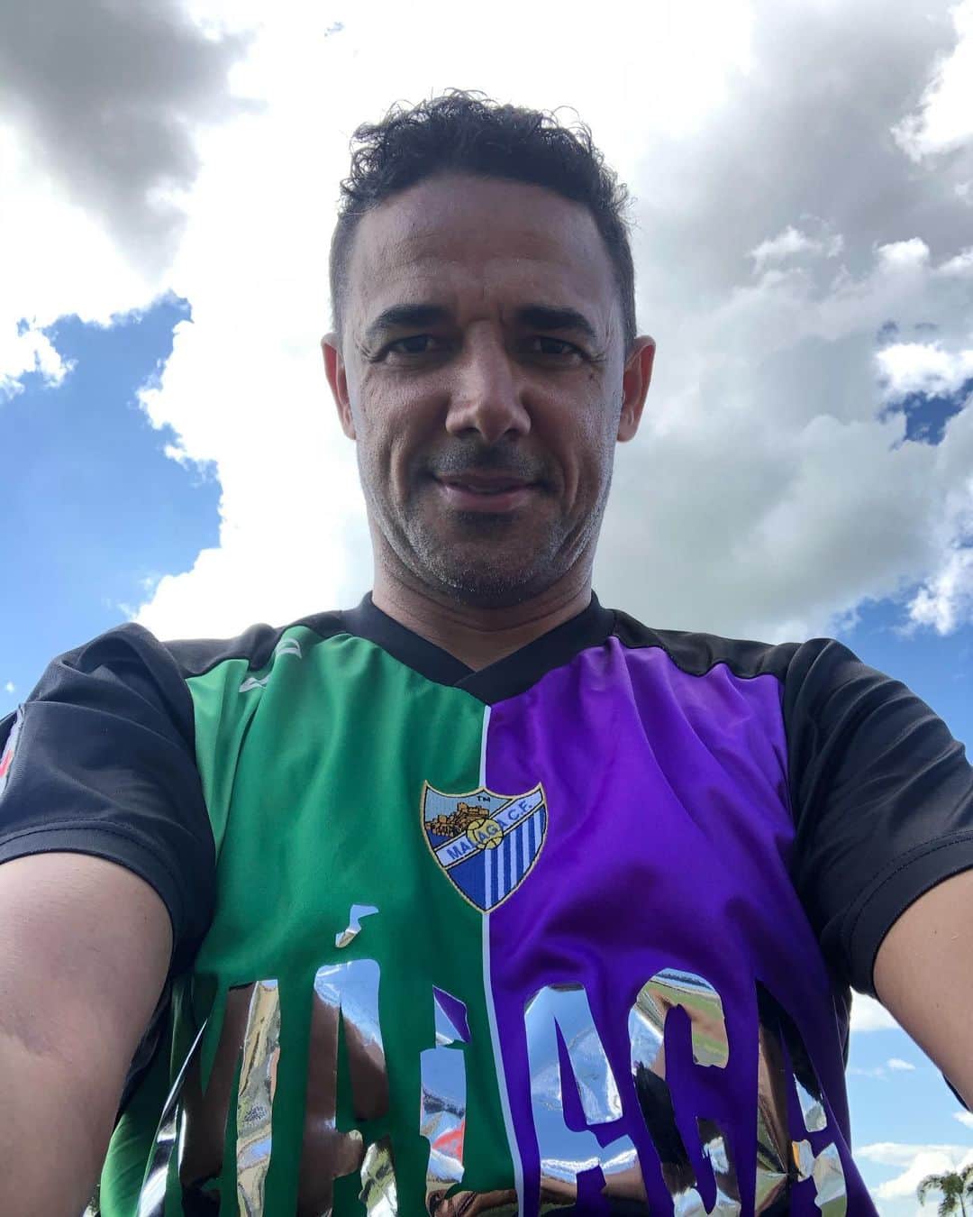 ウェリグトンのインスタグラム：「Gran domingo a todos🙏🏼🙏🏼🙏🏼」