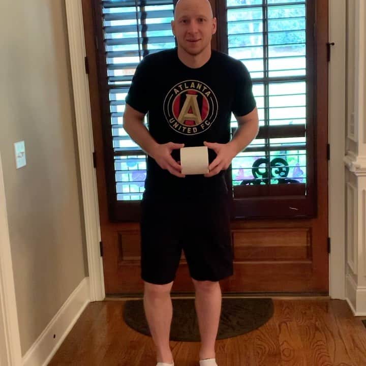 ブラッド・グザンのインスタグラム：「Couldn’t resist an opportunity to get our MLS Unified family in on the #stayathomechallenge action!  I’m challenging Atlanta Unified players @guzman_0808 @shaqpinson @michaelmastrangelo17  @eric_remedi  #playunifiedmls  @atlutd @mlsworks」