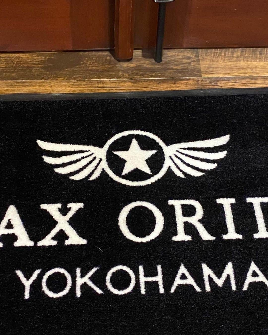 織戸学さんのインスタグラム写真 - (織戸学Instagram)「どうしても作って見たかった  MAX ORIDO  YOKOHAMA玄関マット、 完成。  そして 発売致します。  自宅やガレージの玄関に(^^) シンプルでシック。 かっこいいです。  ご注文はこちら。 https://130ryokohama.shop-pro.jp/?pid=149584273  #maxorido #maxoridoracing  #130ryokohama」3月30日 0時17分 - maxorido