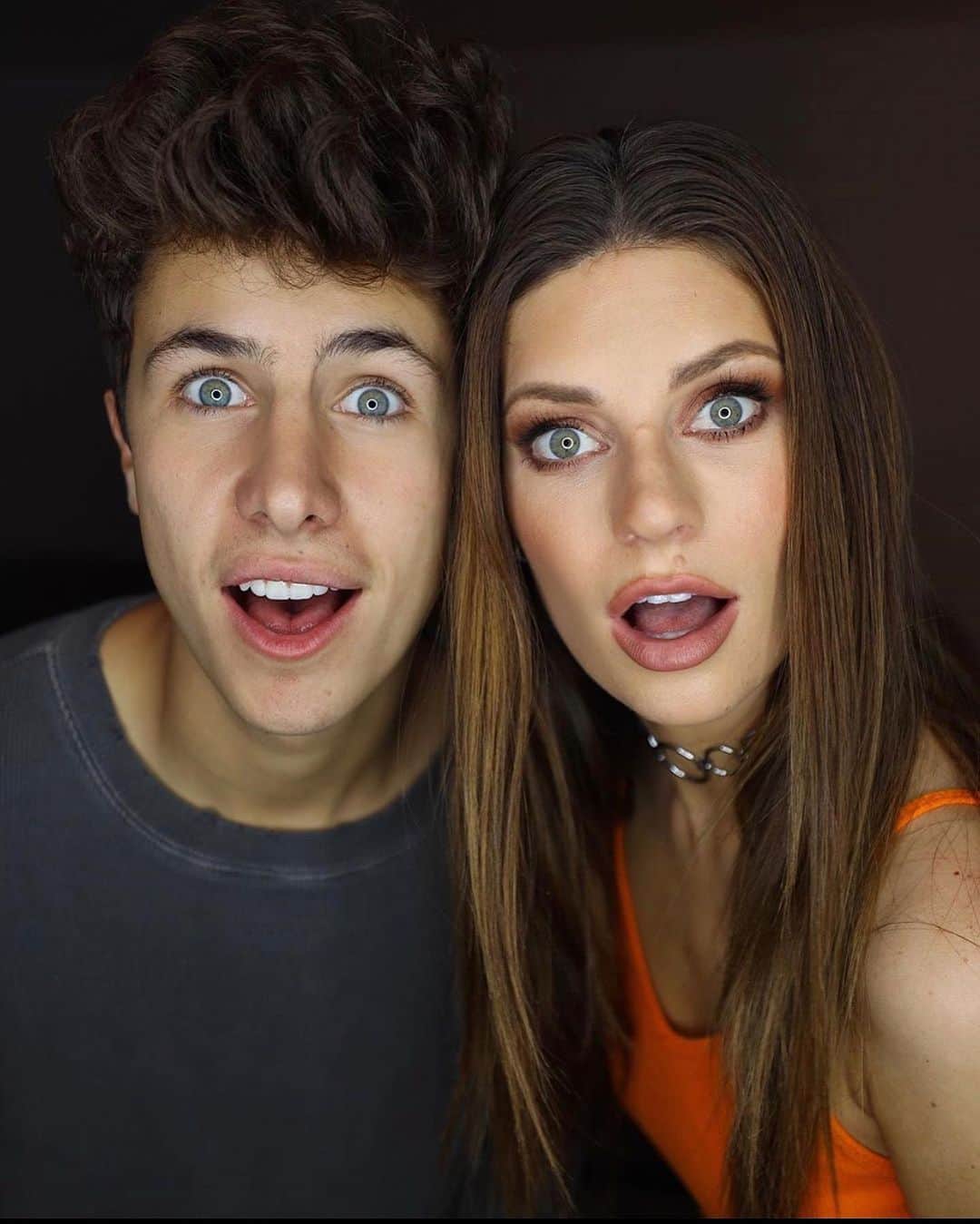 Hannah Stockingのインスタグラム：「Happy Birthday to my twin brother and one of my best friends @eljuanpazurita (SWIPE FOR A SURPRISE) 🎉  Thank you Juanpa for being one of a kind and I’m so thankful for our friendship. Your energy is ALWAYS positive and that is why I think we get along so much. Haha. You’re out of your mind crazy in the best way and you’re an all around MALAKA! Love you and miss you GEMELO!!! 👯‍♂️」