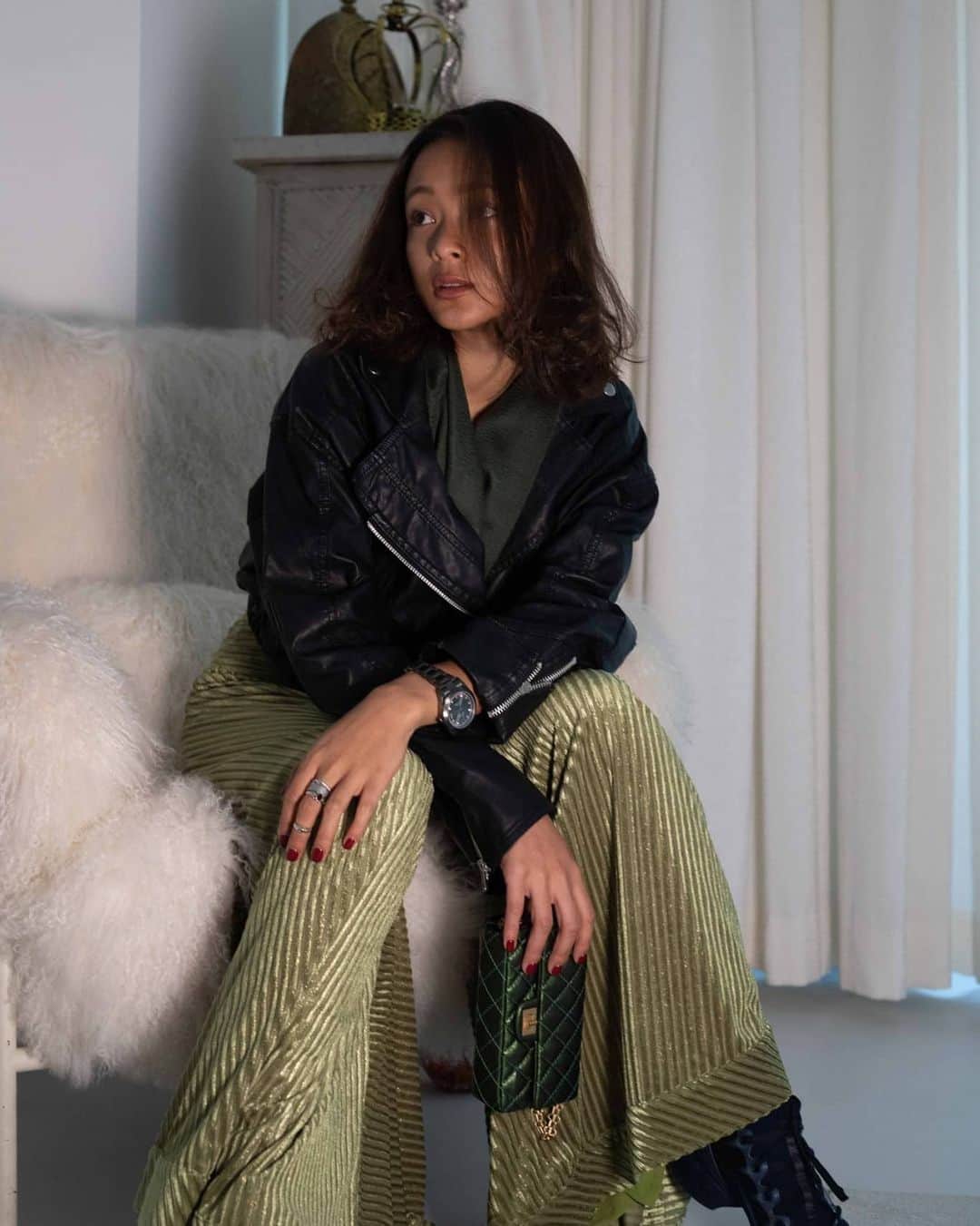 脇田恵子のインスタグラム：「Stay home, Be patient. Do everything at home what you want. Stay at home and prepare to own mental. Dress in the house and keep yourself in the mood.  Think what you can. Build what you want to can do just in the house.  DO What you can do with your friends around the world  Interact with people from all over the world.  We are alive, let's work together and protect from the invisible enemy each other.  knowledge is power.」
