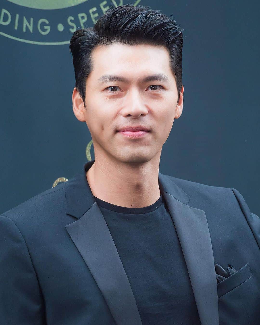 ヒョンビンのインスタグラム：「[2019.09.09] Hyun Bin attends the photocall for OMEGA Speedmaster Apollo 11 - 50th Anniversary Moon Landing. —— #hyunbin #현빈 #ヒョンビン #玄彬」
