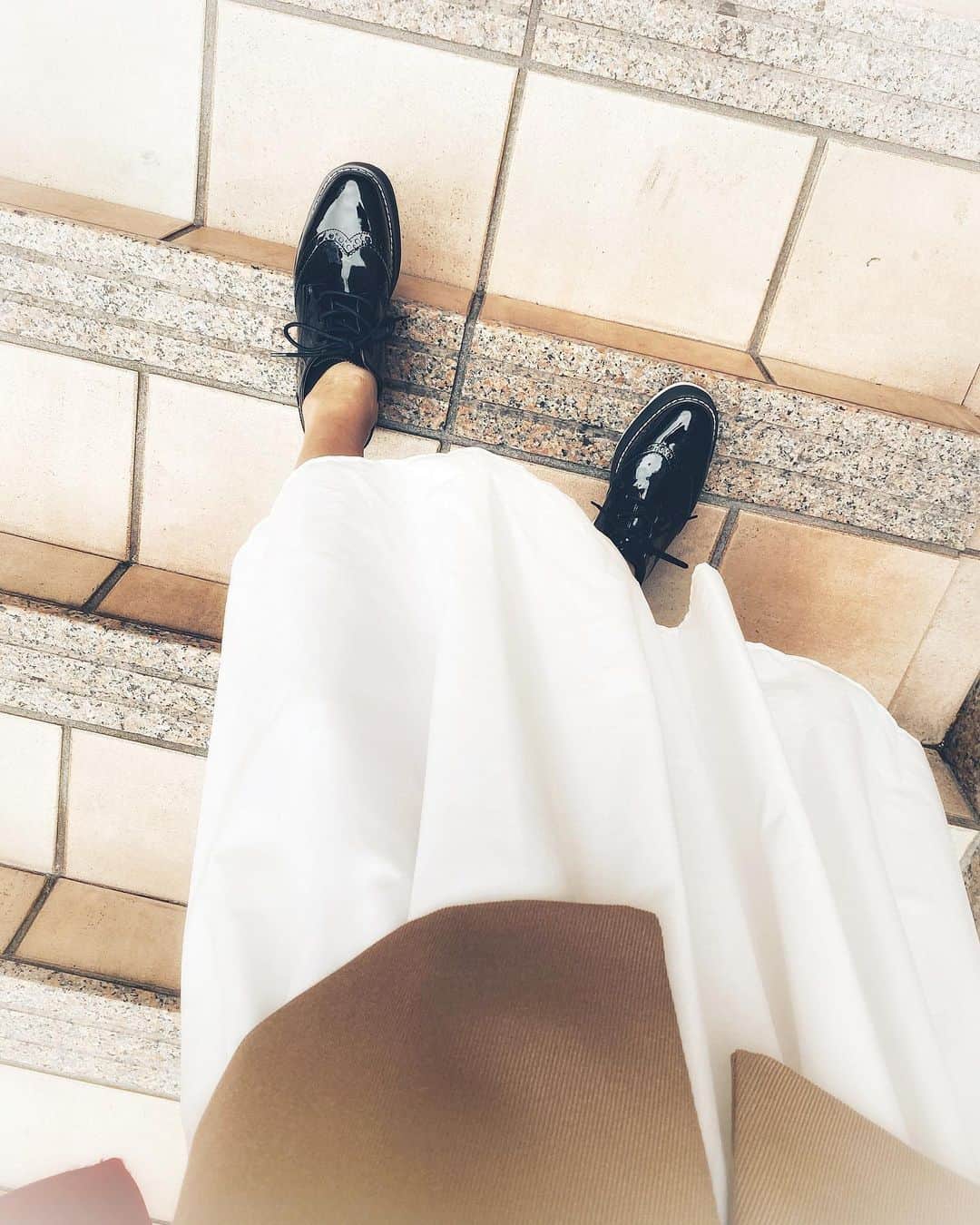 若尾綾香さんのインスタグラム写真 - (若尾綾香Instagram)「☆ #ZARA のフラットシューズが可愛い🌷 世界的に大変な時期だけど 頑張ろう踏ん張ろう。 . #flatshoes#靴#👞 #じさすたぐらむ」3月30日 10時37分 - ayaka_wakao