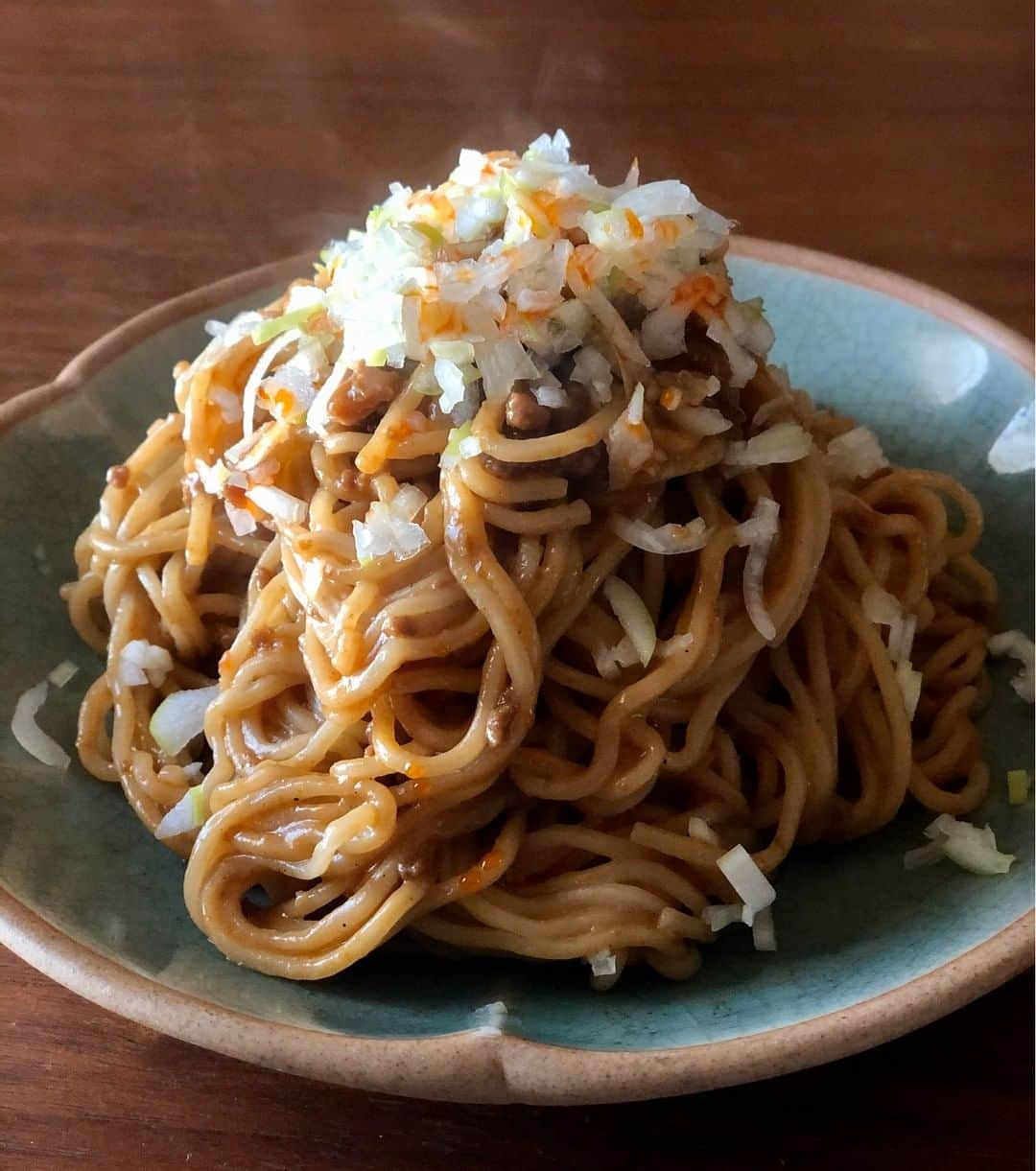 SnapDishさんのインスタグラム写真 - (SnapDishInstagram)「マユマユさんのDish！！【#聘珍楼　#汁なし坦々麺　白】 ＠snapdis . 有名店の再現レシピ！#花山椒 で痺うま♡♡ . この投稿を詳しく見るにはこちら！↓ https://snapdish.co/d/mG0Hea #SnapDish #スナップディッシュ #おうちごはん #AI料理カメラ #料理専用カメラ #フォトジェニックトレンド #料理好きな人と繋がりたい #器好き #料理 #手料理 #レシピ #デザート #スイーツ #おやつ #お菓子 #グルメ #手作りスイーツ #cooking #homemade #sweets #food」3月30日 21時00分 - snapdish