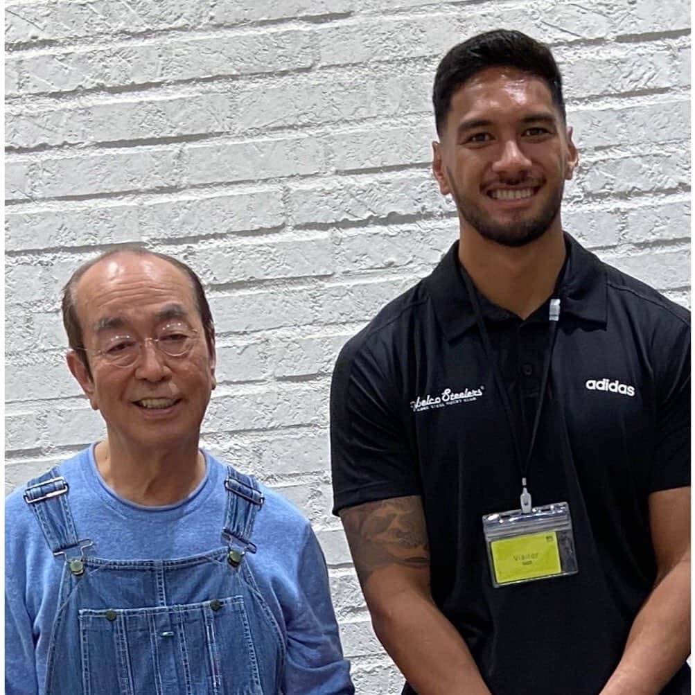 ラファエレ・ティモシーさんのインスタグラム写真 - (ラファエレ・ティモシーInstagram)「I’m very sad to hear of the passing of Ken Shimura. I have been very fortunate enough to meet this great man and be a part of his iconic show ‘Shimura Zoo’. He brought so much laughter and happiness to the people of Japan and he will be deeply missed. I urge everyone to please PLEASE take Covid-19  seriously and practice social distancing.  Do your part, to help stop the spread of this virus. Rest In Peace Shimura San. Thank you for everything.  志村けんさんが亡くなったと聞いてとても悲しいです。 私は志村けんという素晴らしい人と出会えて、彼の「志村動物園」に出演させて貰って非常に幸運でした。 志村さんは日本の人々に多くの笑と幸福をもたらして、心に残るでしょう。私はCOVID-19の感染予防に真剣に向き合います。人と社会的距離を保って下さい。このウィルス拡散防止のために行動して下さい。 志村さんのご冥福を心よりお祈りします。そしてありがとうございました。＃志村けん」3月30日 21時08分 - timlafaele