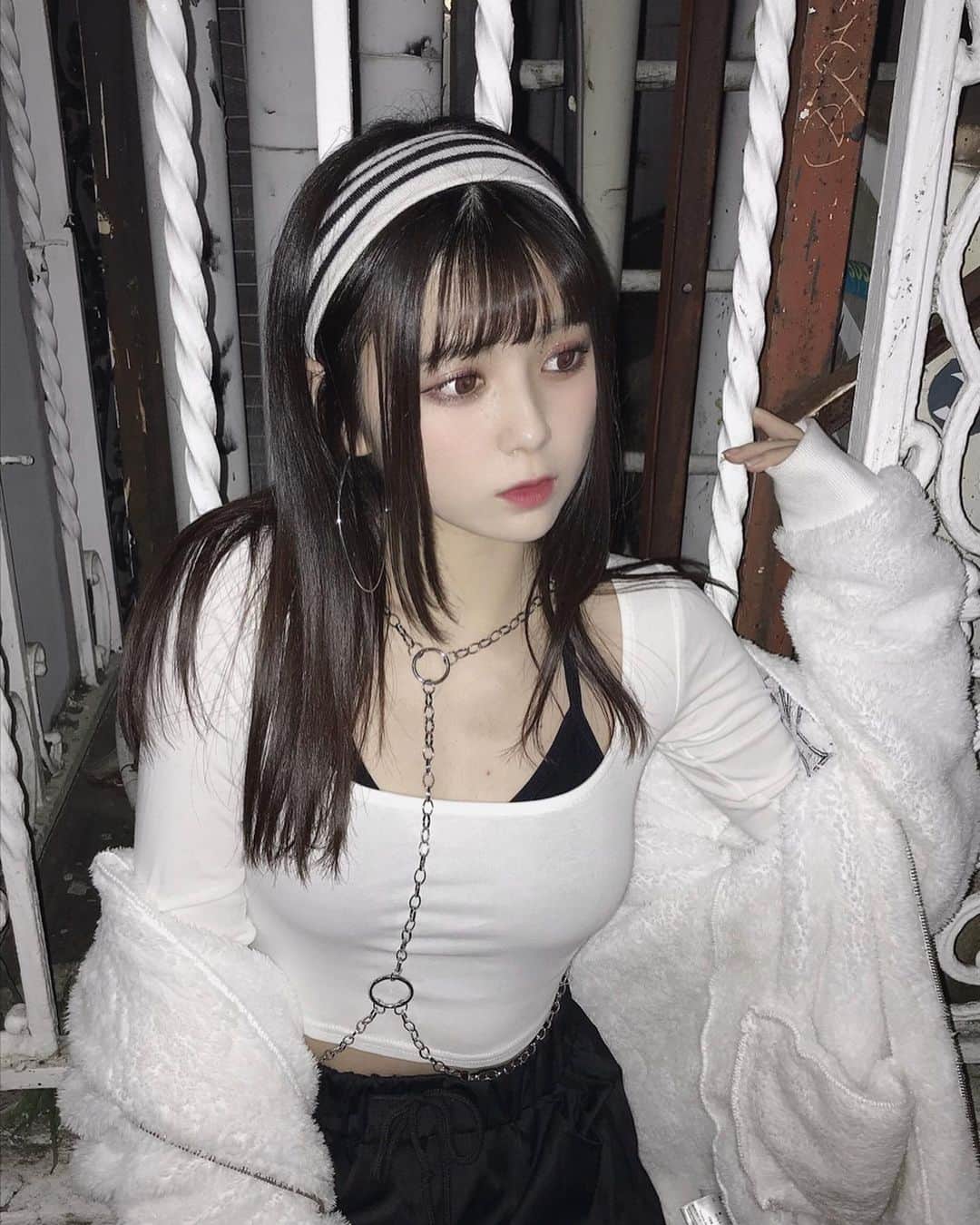 夢乃まゆこさんのインスタグラム写真 夢乃まゆこinstagram Mono モノトーンコーデ 白黒コーデ チェーンハーネス ハーネスベルト 韓国 韓国ファッション 韓国通販 ピープス女子 サブカル女子 Leetガール ファッション
