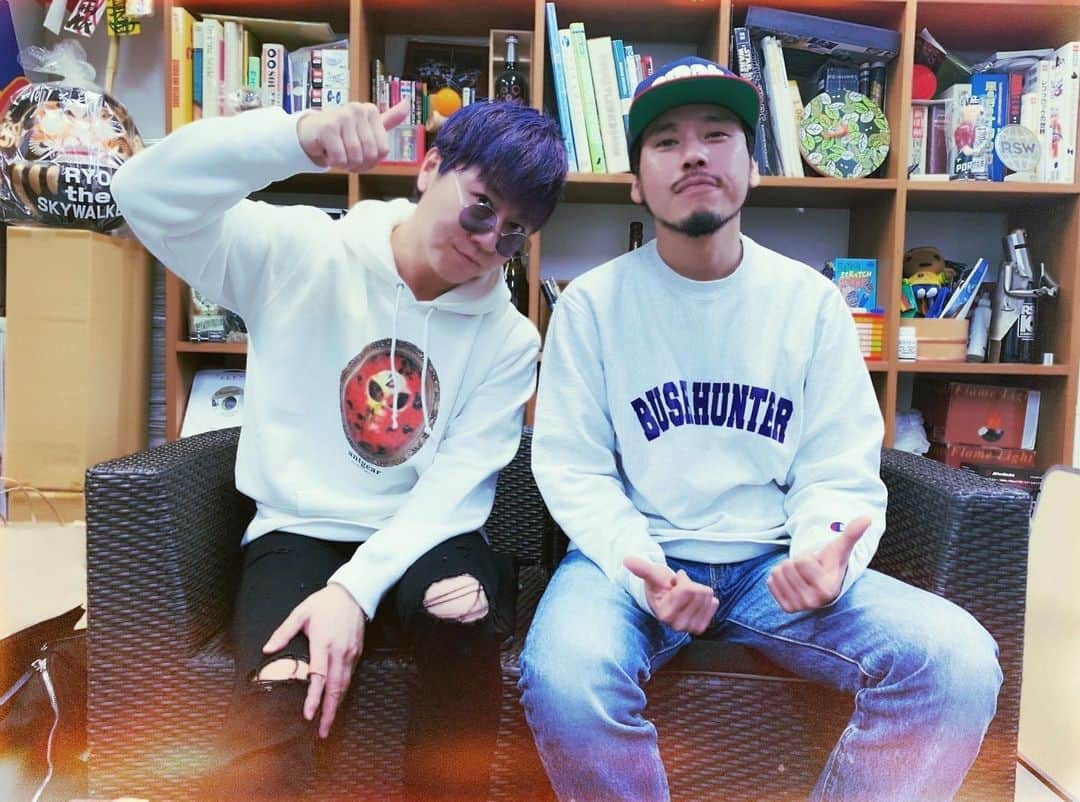 TAK-Zのインスタグラム：「はじめてのことで何回も止まったり慣れないかんじでごめんなさい w 生配信みてくれたみんなありがとう😊」